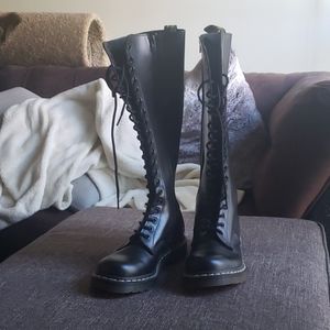 Doc Martens Tall Boots w/inside zip EUC